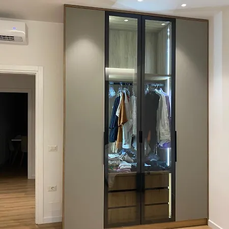 Daire Glamorous 2-bedroom - Near